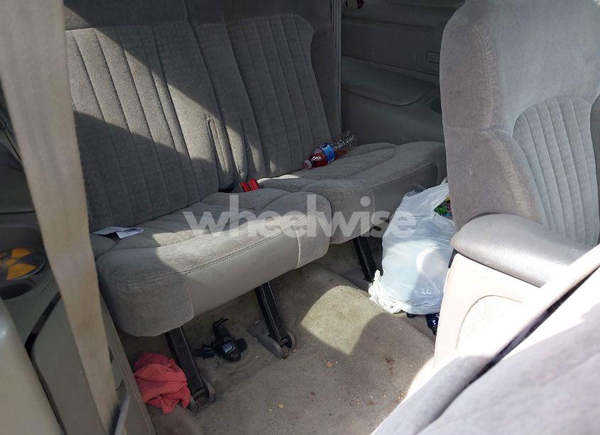 Photo 8 of 2001 Chevrolet Blazer LS (VIN 1GNCS18W21K180486)