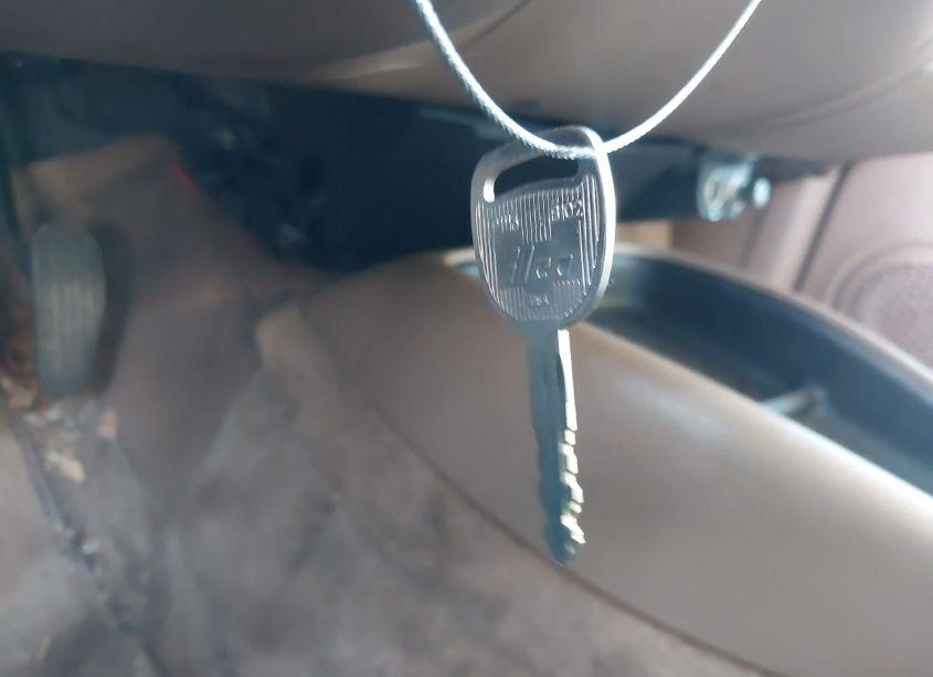 Photo 11 of 2001 Chevrolet Blazer LS (VIN 1GNCS18W41K155833)