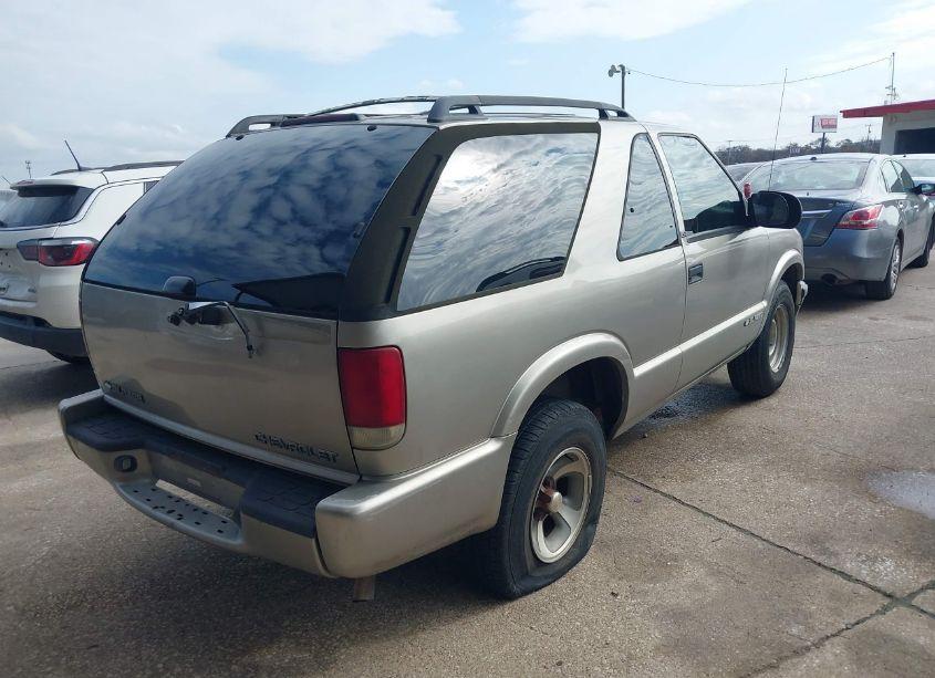 Photo 4 of 2001 Chevrolet Blazer LS (VIN 1GNCS18W41K155833)