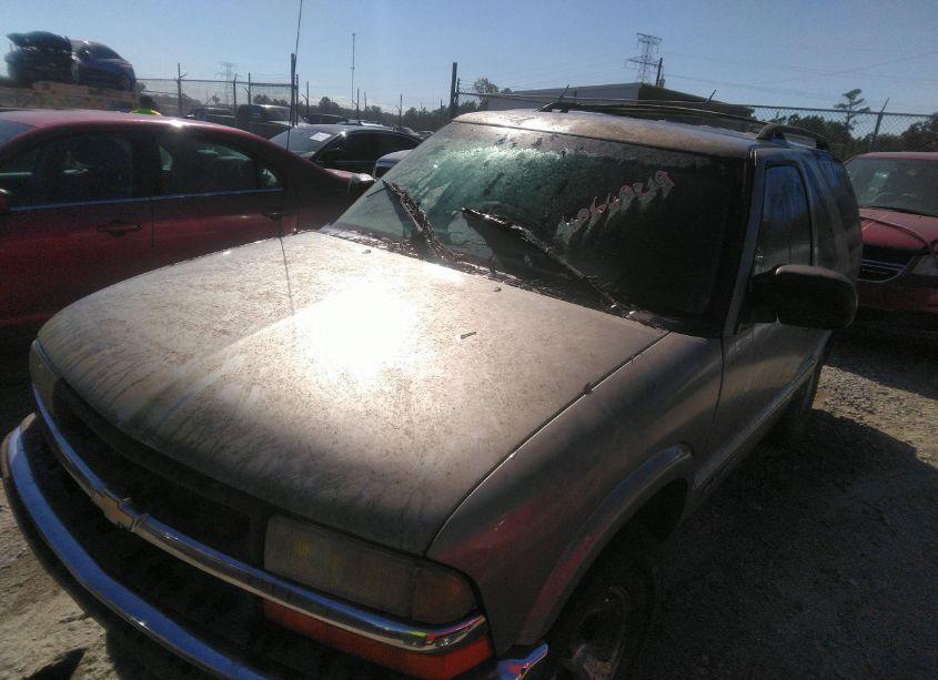 Photo 2 of 2001 Chevrolet Blazer LS (VIN 1GNCS18W41K196141)