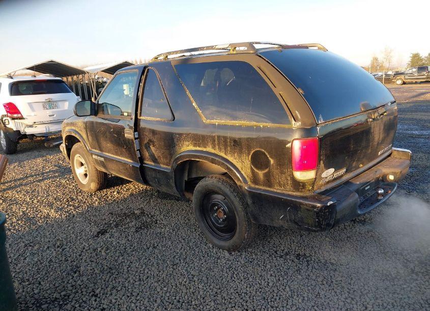 Photo 3 of 2001 Chevrolet Blazer LS (VIN 1GNCS18W51K112506)
