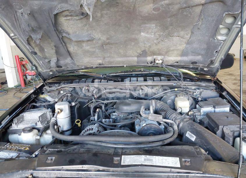 Photo 10 of 2001 Chevrolet Blazer LS (VIN 1GNCS18W51K260297)