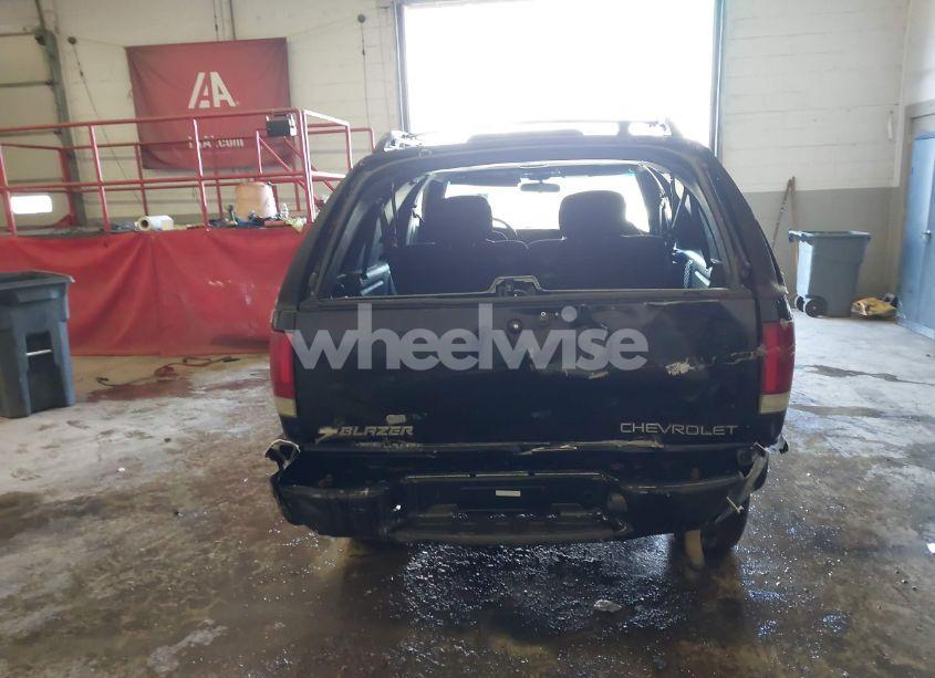 Photo 17 of 2001 Chevrolet Blazer LS (VIN 1GNCS18W51K260297)