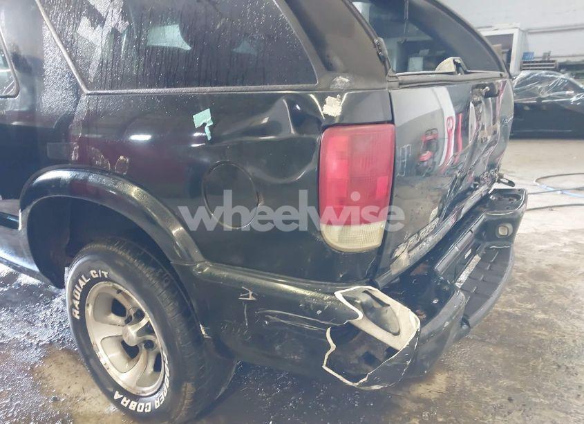 Photo 19 of 2001 Chevrolet Blazer LS (VIN 1GNCS18W51K260297)