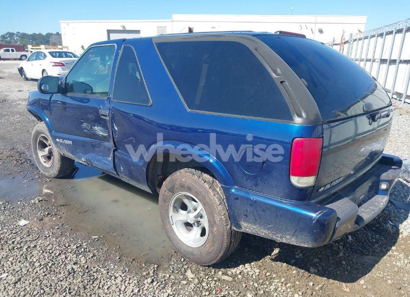 Photo 3 of 2001 Chevrolet Blazer LS (VIN 1GNCS18W51K266200)