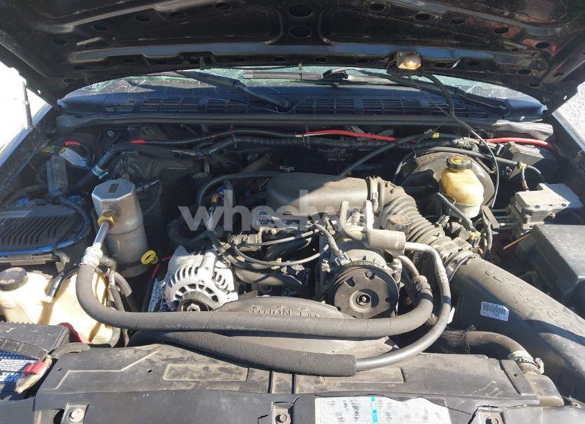 Photo 10 of 2000 Chevrolet Blazer LS (VIN 1GNCS18W5YK255241)