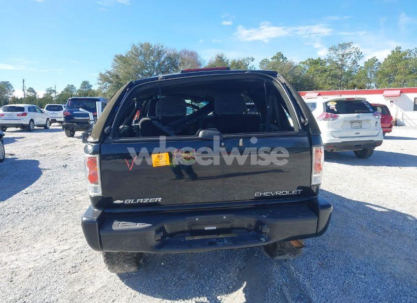 Photo 15 of 2000 Chevrolet Blazer LS (VIN 1GNCS18W5YK255241)