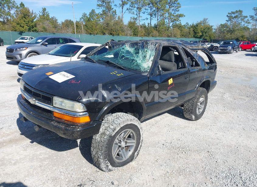 Photo 2 of 2000 Chevrolet Blazer LS (VIN 1GNCS18W5YK255241)