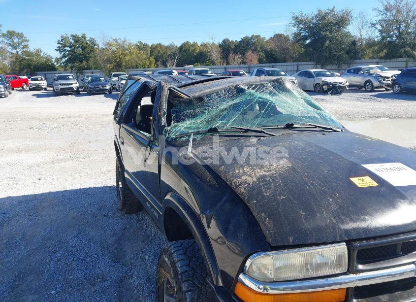 Photo 6 of 2000 Chevrolet Blazer LS (VIN 1GNCS18W5YK255241)