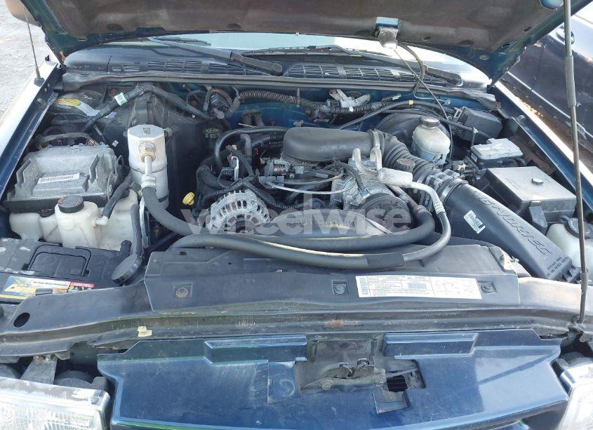 Photo 10 of 2001 Chevrolet Blazer LS (VIN 1GNCS18W61K124986)