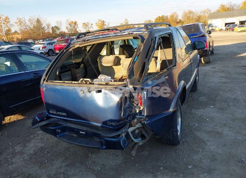 Photo 16 of 2001 Chevrolet Blazer LS (VIN 1GNCS18W61K124986)