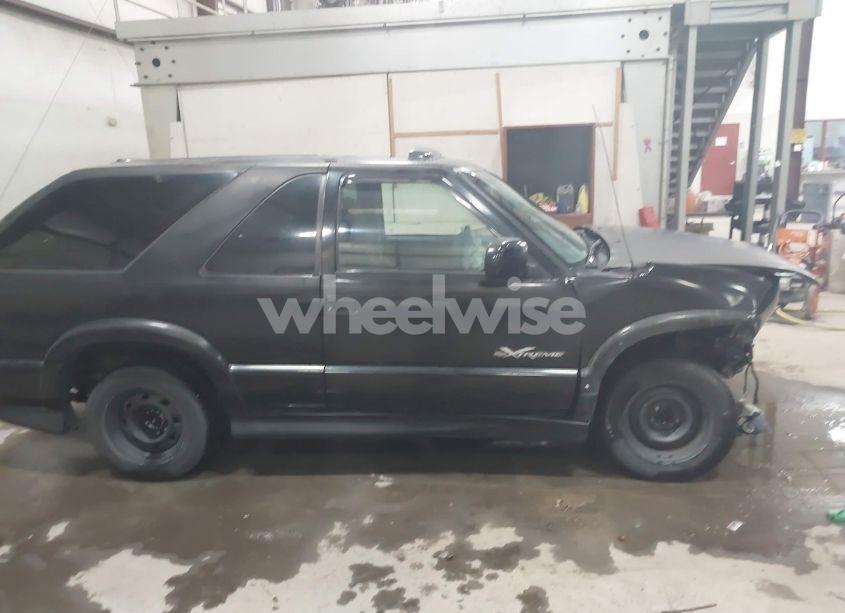 Photo 13 of 2002 Chevrolet Blazer XTREME (VIN 1GNCS18W72K182655)
