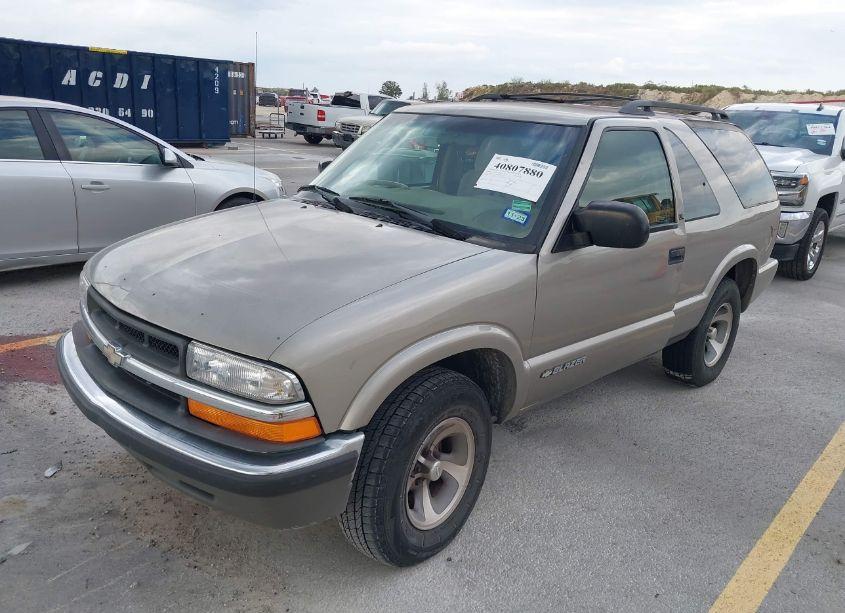 Photo 2 of 2000 Chevrolet Blazer LS (VIN 1GNCS18W9YK156194)
