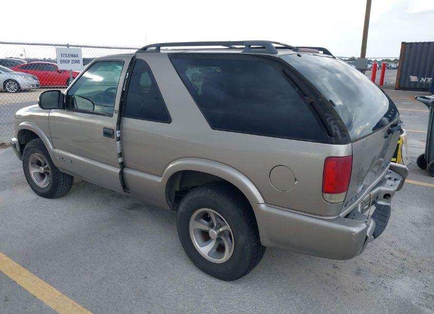 Photo 3 of 2000 Chevrolet Blazer LS (VIN 1GNCS18W9YK156194)