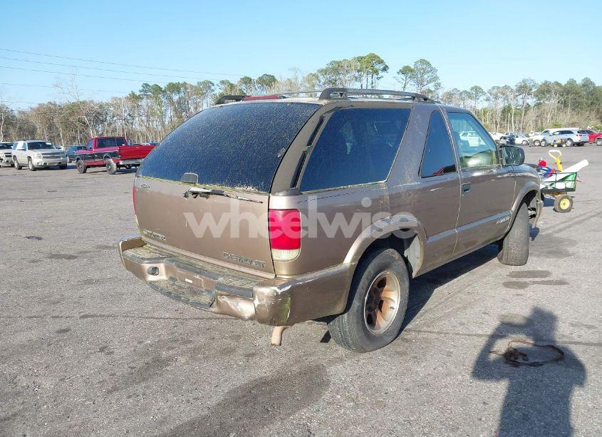 Photo 4 of 2002 Chevrolet Blazer LS (VIN 1GNCS18WX2K160391)