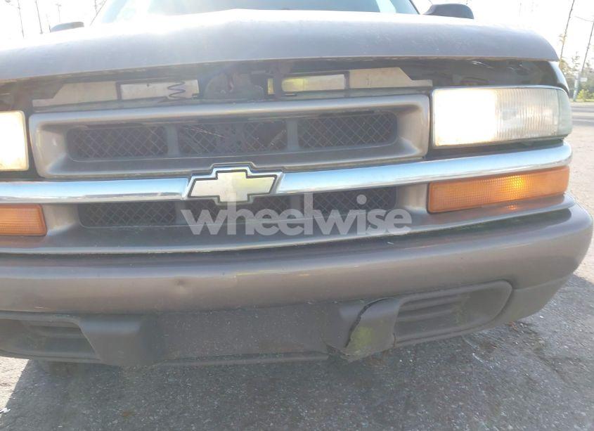 Photo 6 of 2002 Chevrolet Blazer LS (VIN 1GNCS18WX2K160391)