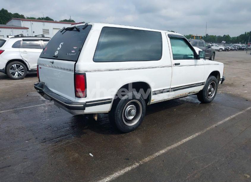 Photo 4 of 1994 Chevrolet Blazer S10 (VIN 1GNCS18WXR0107454)