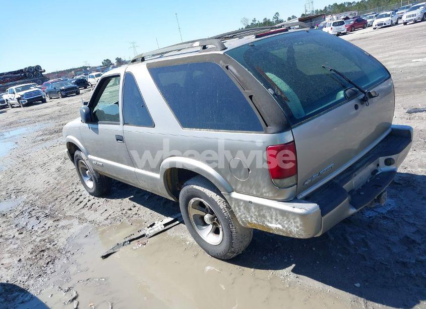 Photo 3 of 2004 Chevrolet Blazer LS (VIN 1GNCS18X04K112779)