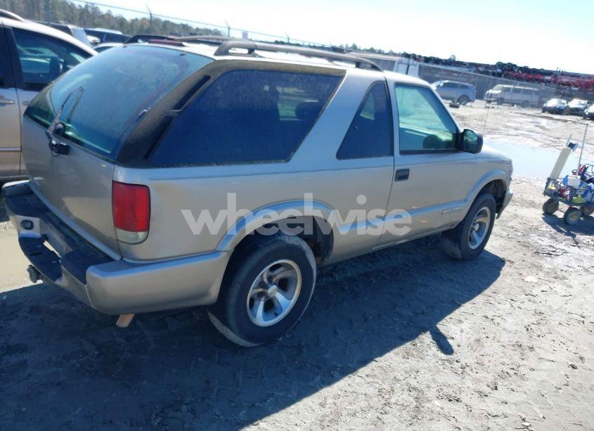Photo 4 of 2004 Chevrolet Blazer LS (VIN 1GNCS18X04K112779)