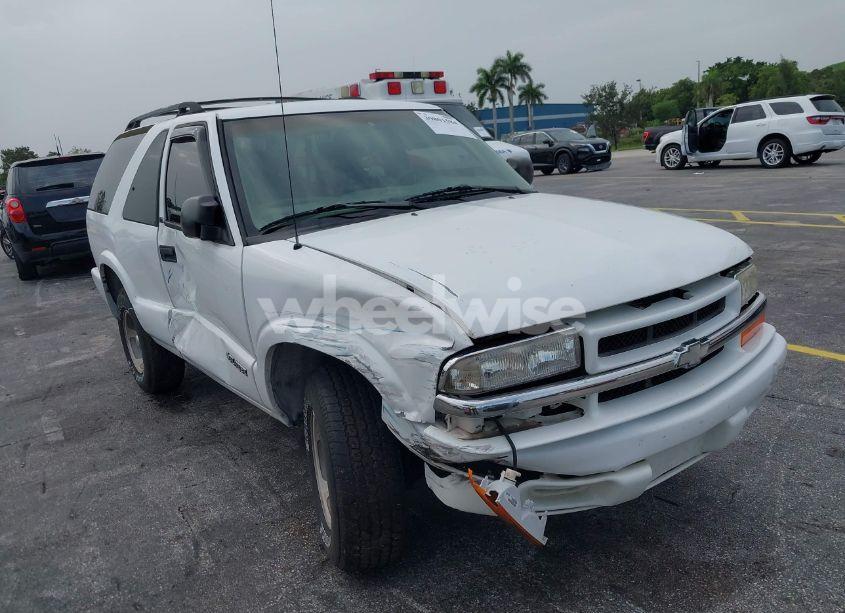 Photo 6 of 2003 Chevrolet Blazer LS (VIN 1GNCS18X33K152868)