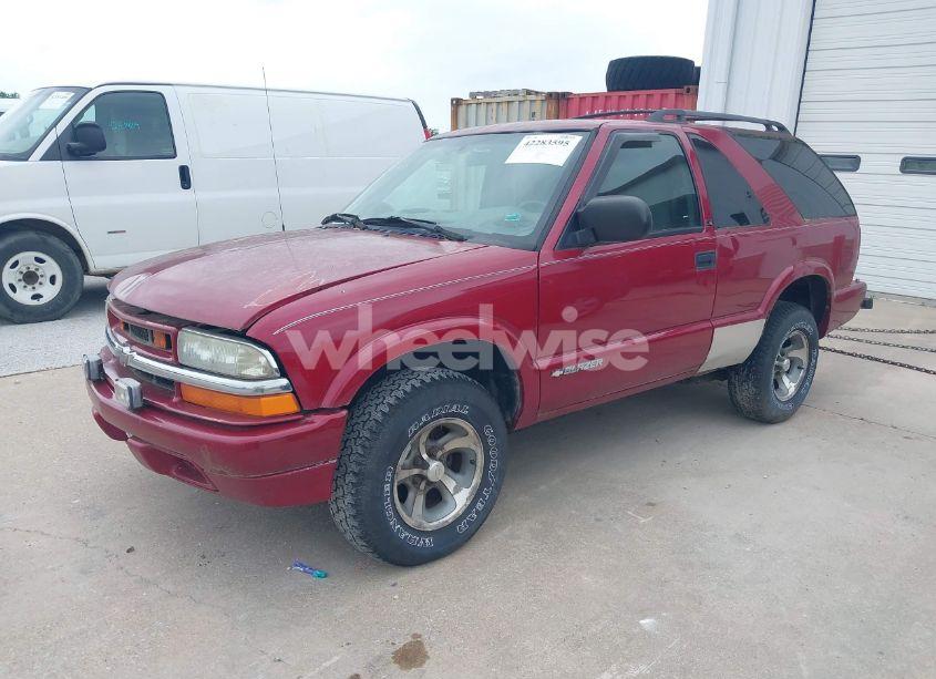Photo 2 of 2003 Chevrolet Blazer LS (VIN 1GNCS18X73K114012)