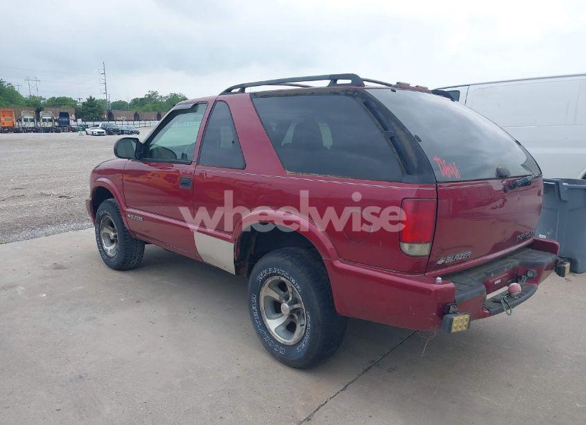 Photo 3 of 2003 Chevrolet Blazer LS (VIN 1GNCS18X73K114012)