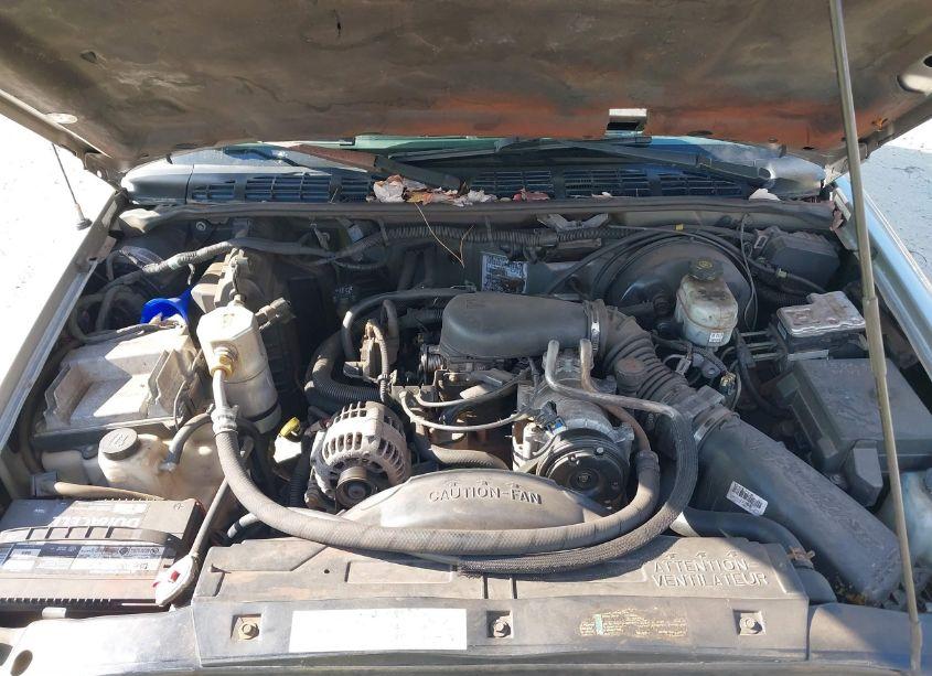 Photo 10 of 2004 Chevrolet Blazer LS (VIN 1GNCS18X94K167747)