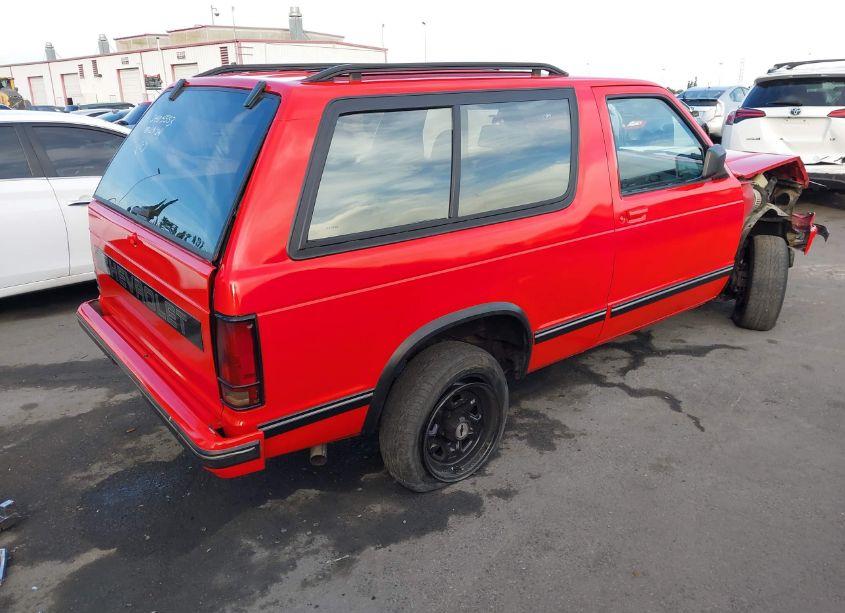 Photo 4 of 1988 Chevrolet Blazer S10 (VIN 1GNCS18Z8J8200764)