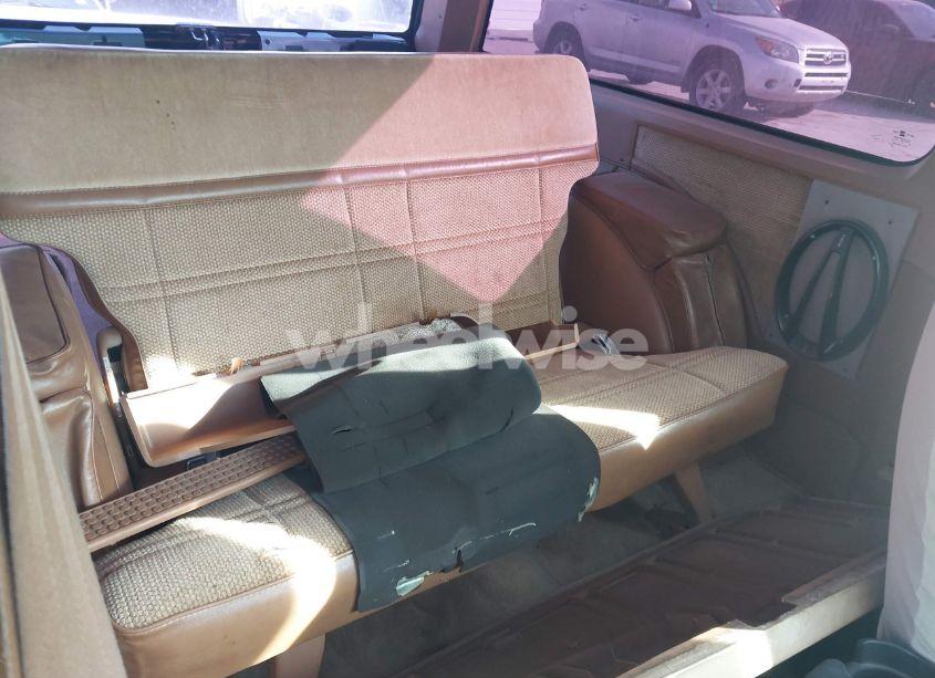 Photo 8 of 1988 Chevrolet Blazer S10 (VIN 1GNCS18ZXJ8204816)