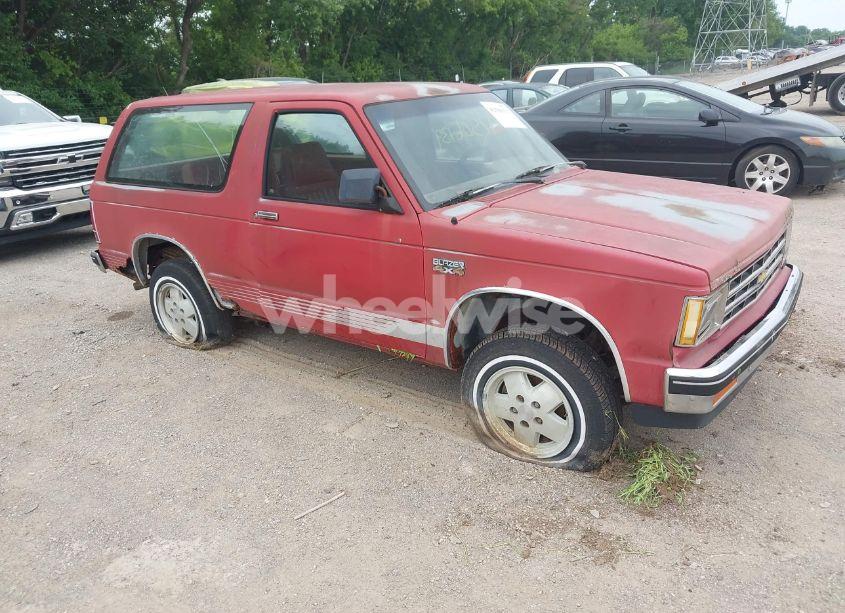 1988 Chevrolet Blazer S10 (VIN 1GNCT18R4J0101533) main photo