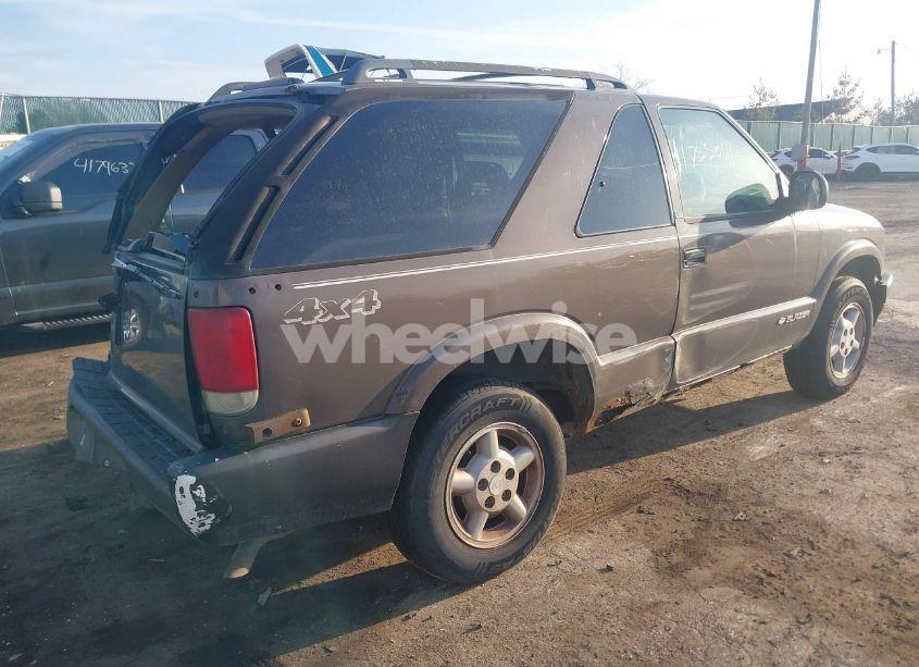 Photo 4 of 1997 Chevrolet Blazer LS (VIN 1GNCT18W0VK146355)
