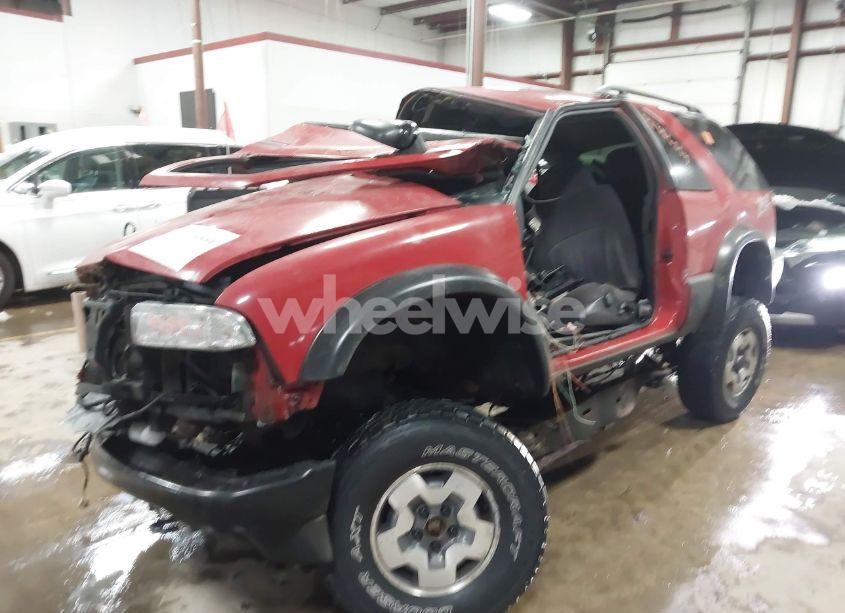 Photo 2 of 1998 Chevrolet Blazer LS (VIN 1GNCT18W0WK133879)