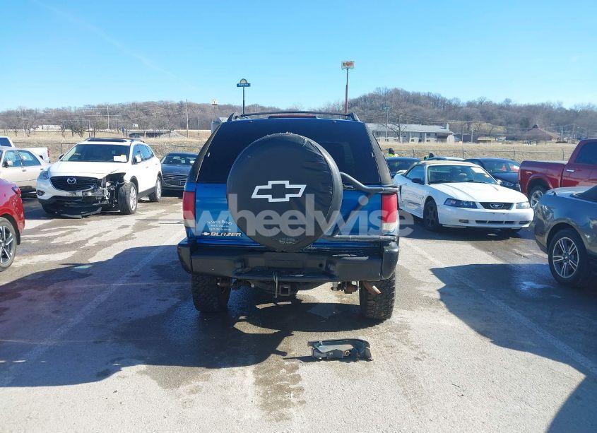 Photo 16 of 2000 Chevrolet Blazer LS (VIN 1GNCT18W1YK188988)