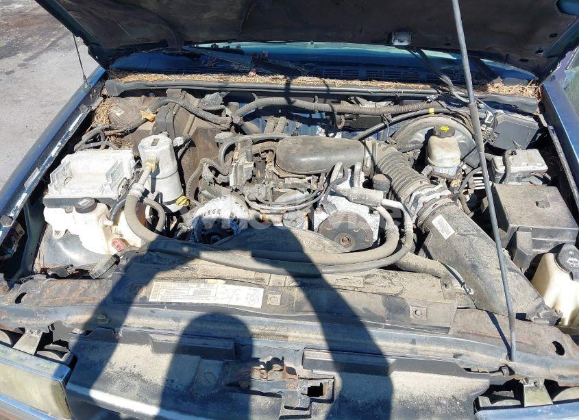 Photo 10 of 2002 Chevrolet Blazer LS (VIN 1GNCT18W32K170290)