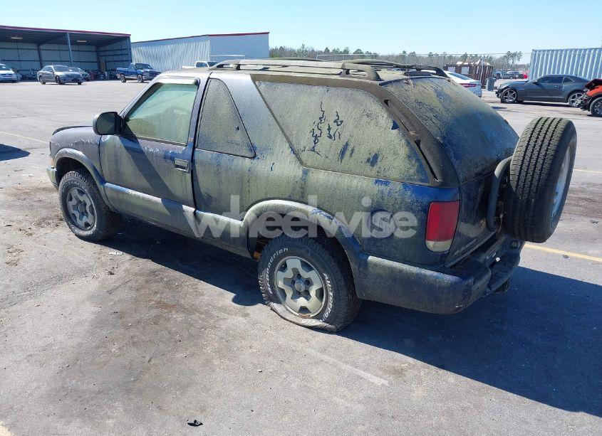 Photo 3 of 2002 Chevrolet Blazer LS (VIN 1GNCT18W32K170290)