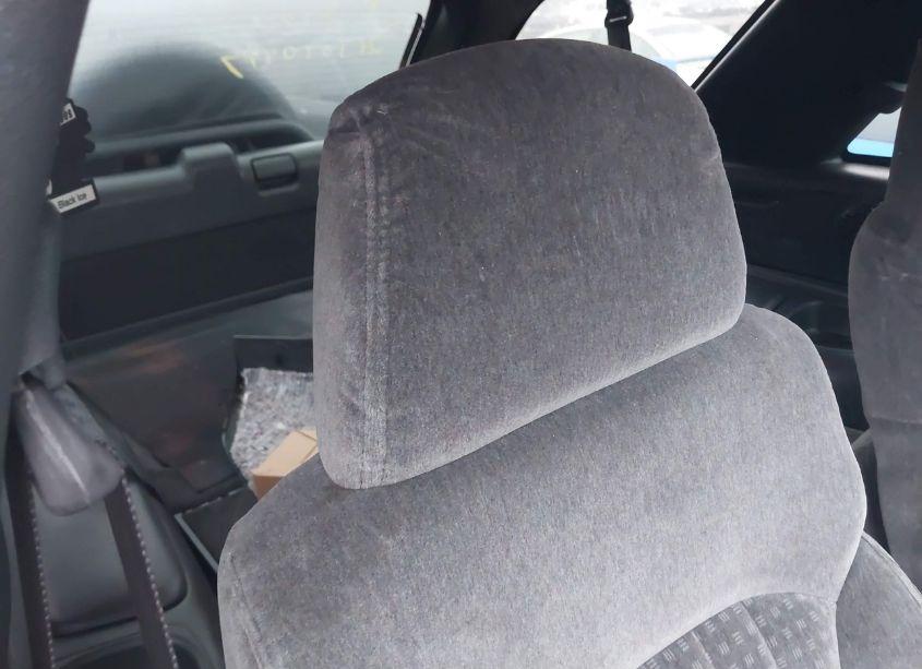 Photo 8 of 2001 Chevrolet Blazer LS (VIN 1GNCT18W41K136356)