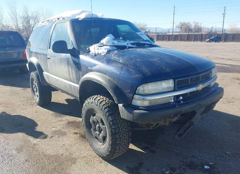 1998 Chevrolet Blazer LS (VIN 1GNCT18W6WK259485) main photo