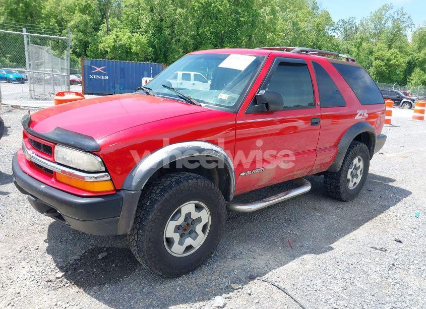 Photo 2 of 2001 Chevrolet Blazer LS (VIN 1GNCT18W71K113153)
