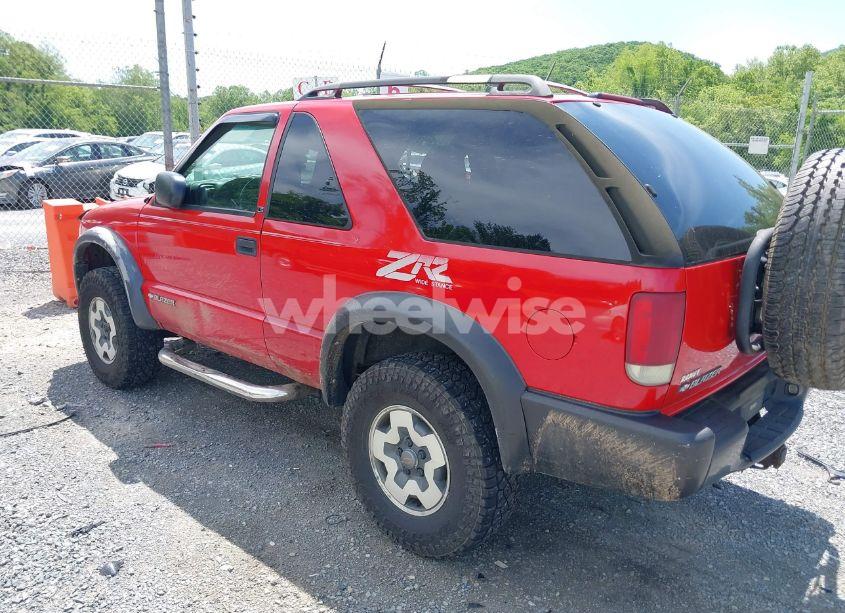 Photo 3 of 2001 Chevrolet Blazer LS (VIN 1GNCT18W71K113153)