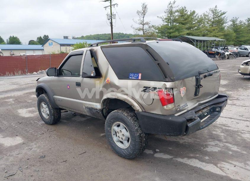 Photo 3 of 2000 Chevrolet Blazer LS (VIN 1GNCT18W7YK161195)