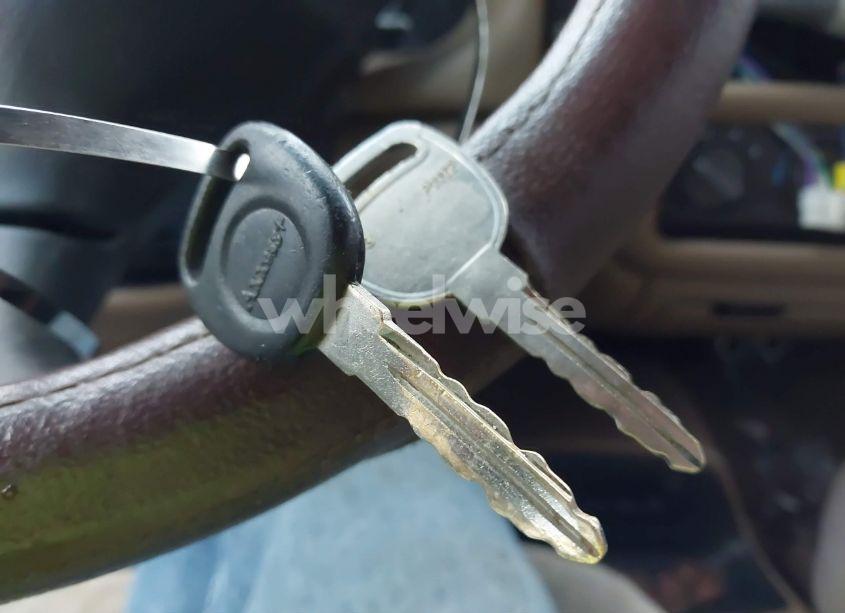 Photo 11 of 2000 Chevrolet Blazer LS (VIN 1GNCT18W7YK252323)