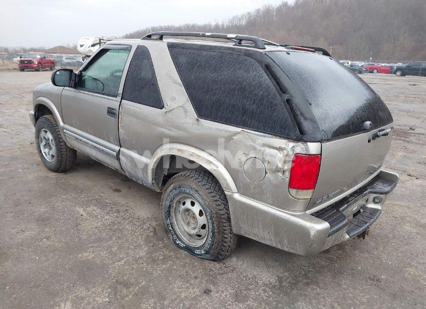 Photo 3 of 2000 Chevrolet Blazer LS (VIN 1GNCT18W7YK252323)