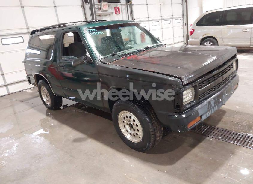 1993 Chevrolet Blazer S10 (VIN 1GNCT18W9P0137328) main photo