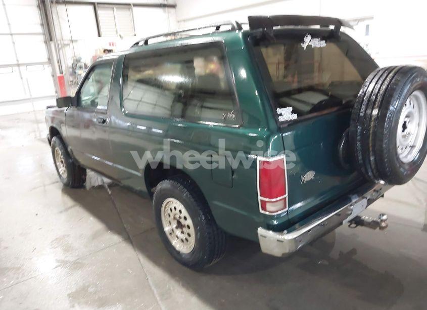 Photo 3 of 1993 Chevrolet Blazer S10 (VIN 1GNCT18W9P0137328)