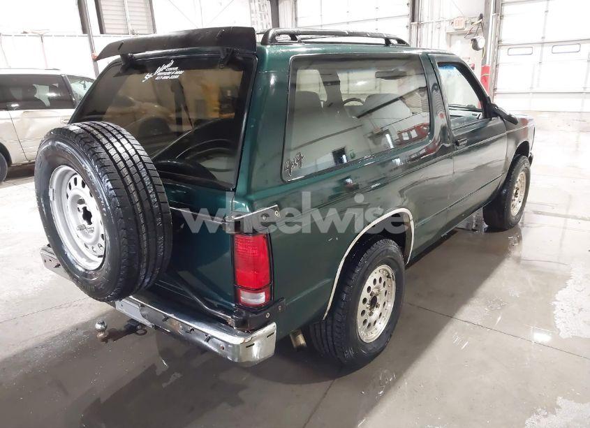 Photo 4 of 1993 Chevrolet Blazer S10 (VIN 1GNCT18W9P0137328)