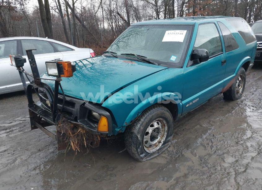 Photo 6 of 1996 Chevrolet Blazer (VIN 1GNCT18WXTK143881)