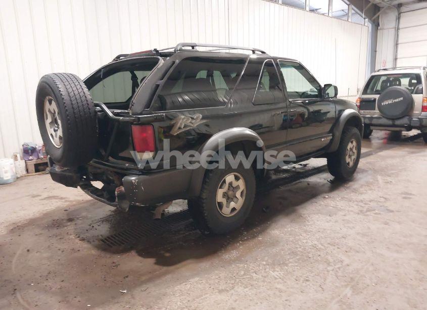 Photo 4 of 2005 Chevrolet Blazer LS (VIN 1GNCT18X35K100432)