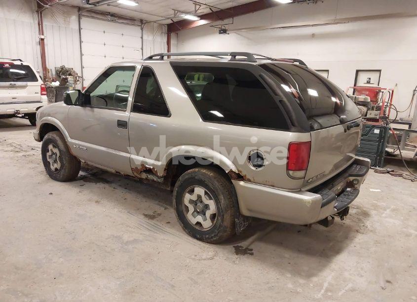 Photo 3 of 2004 Chevrolet Blazer LS (VIN 1GNCT18X64K126098)