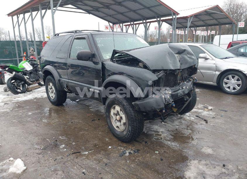 2004 Chevrolet Blazer LS (VIN 1GNCT18X84K107391) main photo