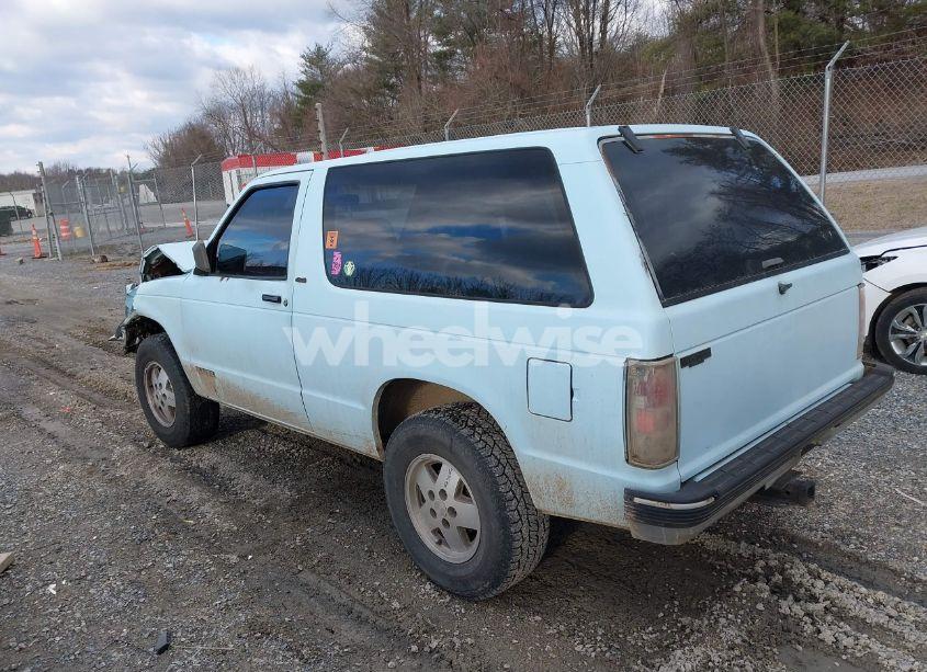 Photo 3 of 1991 Chevrolet Blazer S10 (VIN 1GNCT18Z0M8300326)